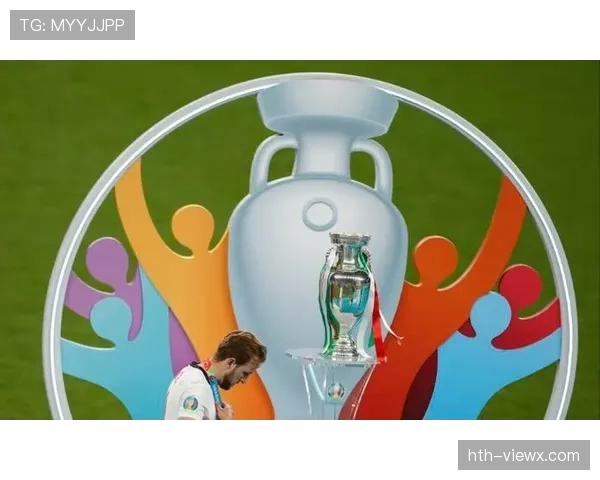 努涅斯与凯恩：全面中锋和冲击型前锋的战术角色对比